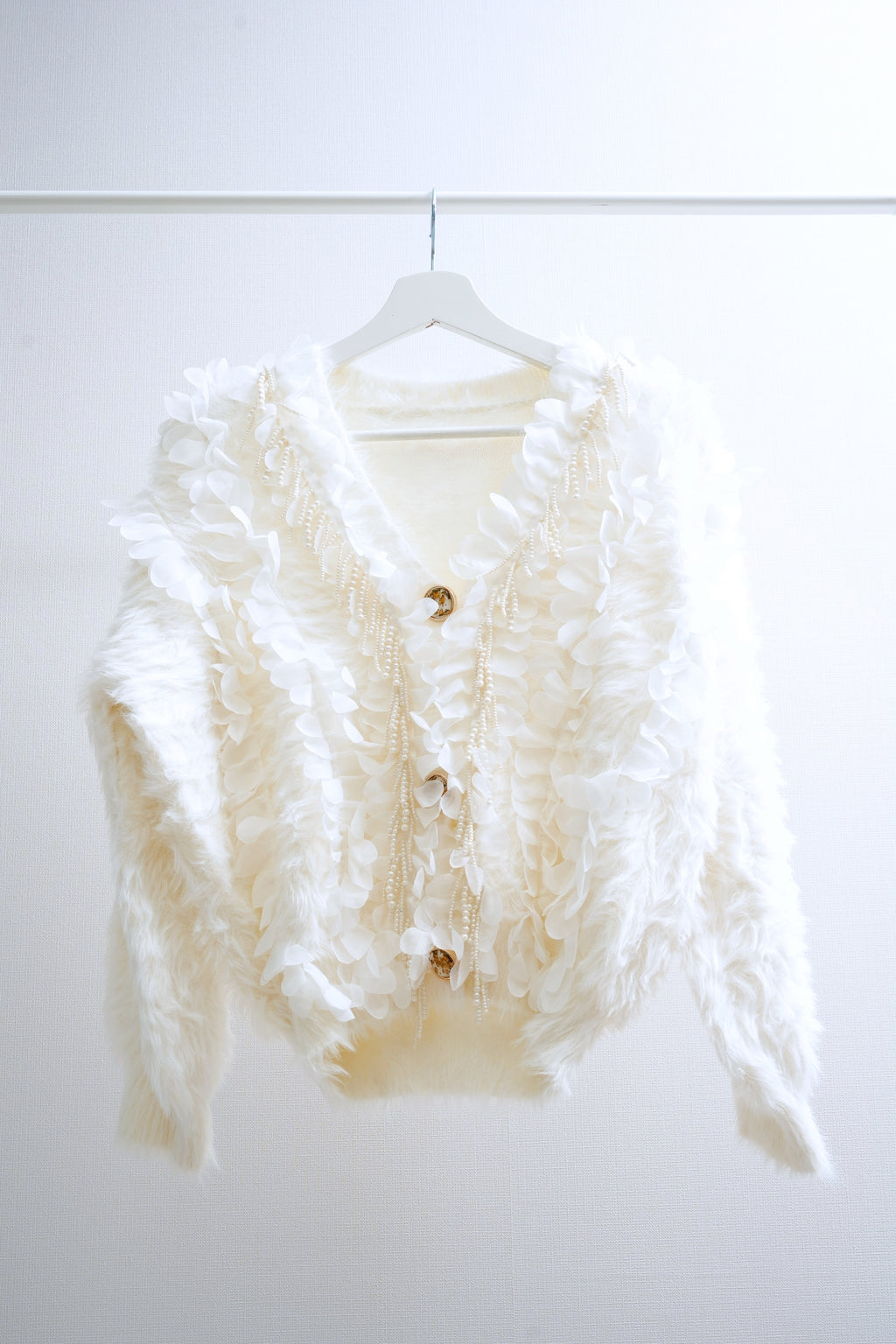 Petal Knit Cardigan with Petal Strand Cardigan (Cream)
