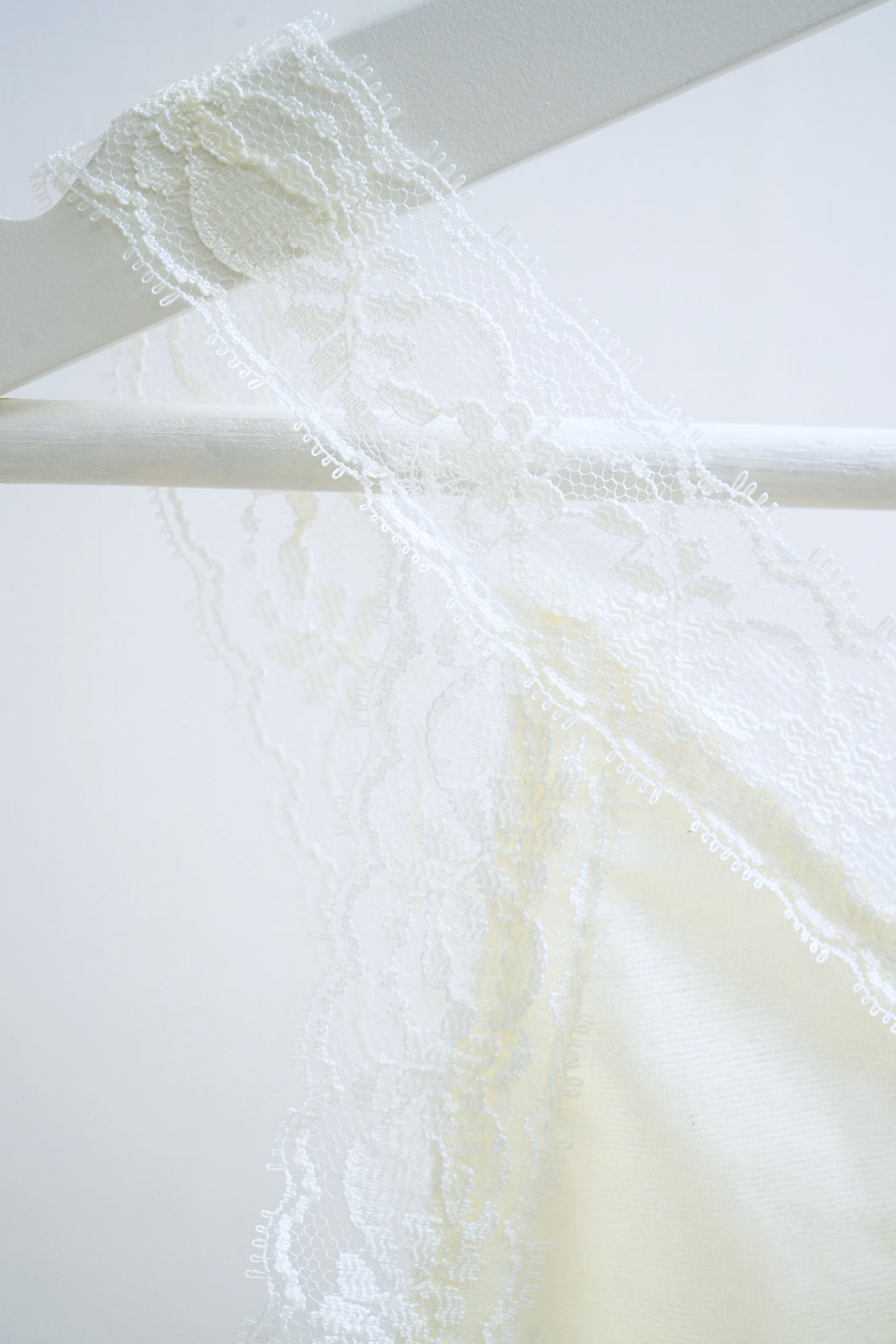 Cream Velvet V-Neck Lace-Trimmed Camisole