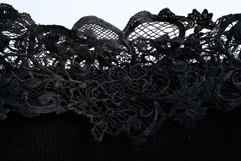 Off-shoulder Floral Lace Trimmed Knit Top (Black/Cream)