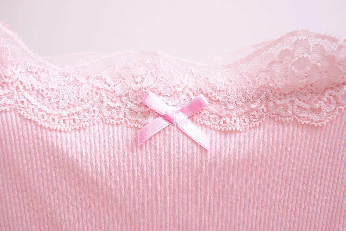 Delicate Ribbon Lace-Trimmed Ribbed Tank Top (Pink/Whie/Pink)