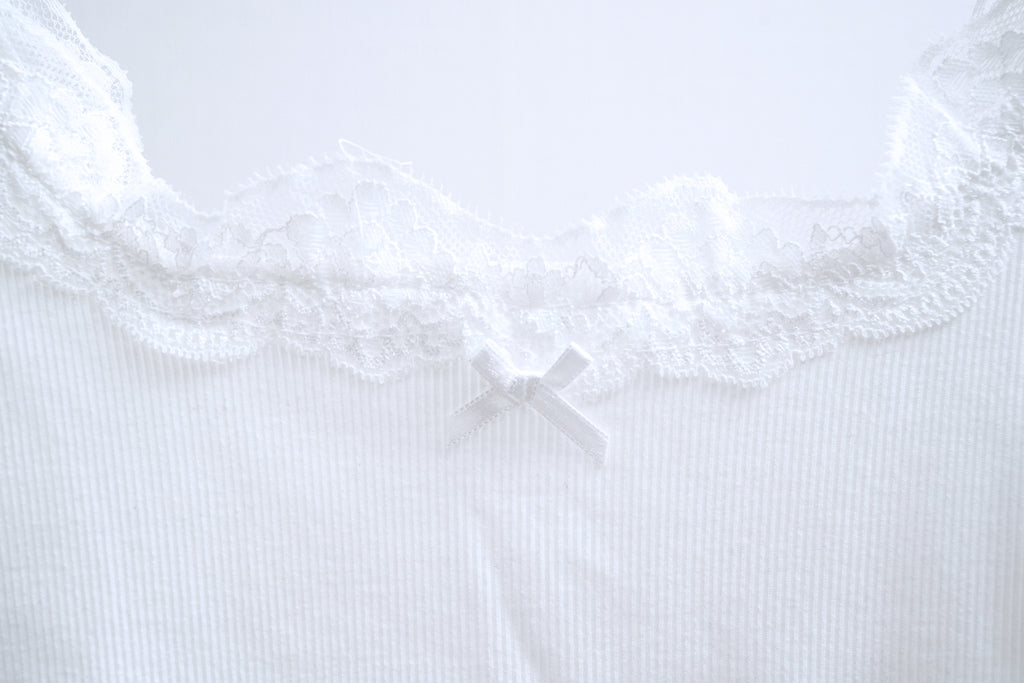 Delicate Ribbon Lace-Trimmed Ribbed Tank Top (Pink/Whie/Pink)