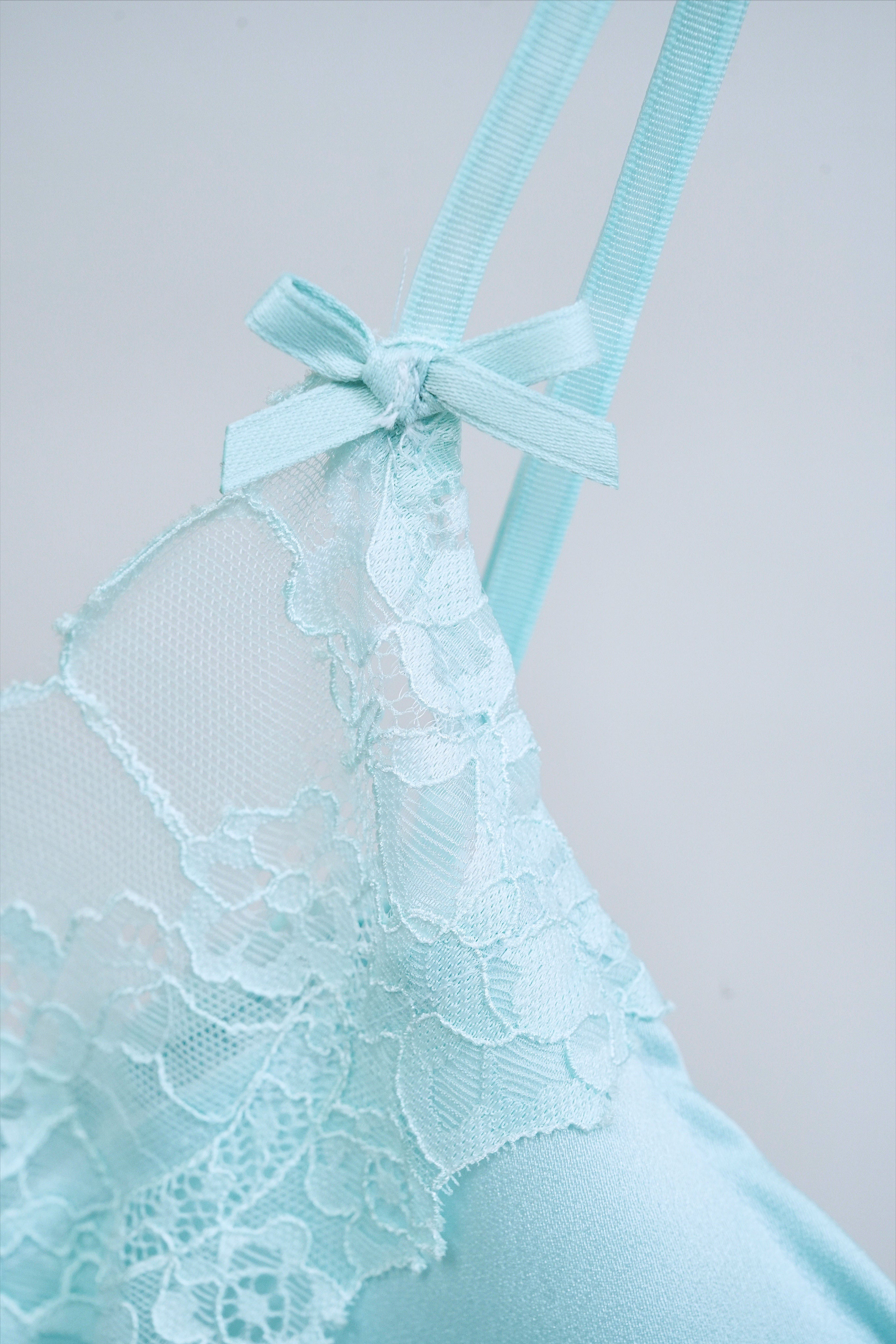 Ribbon slik lace cami(mint)