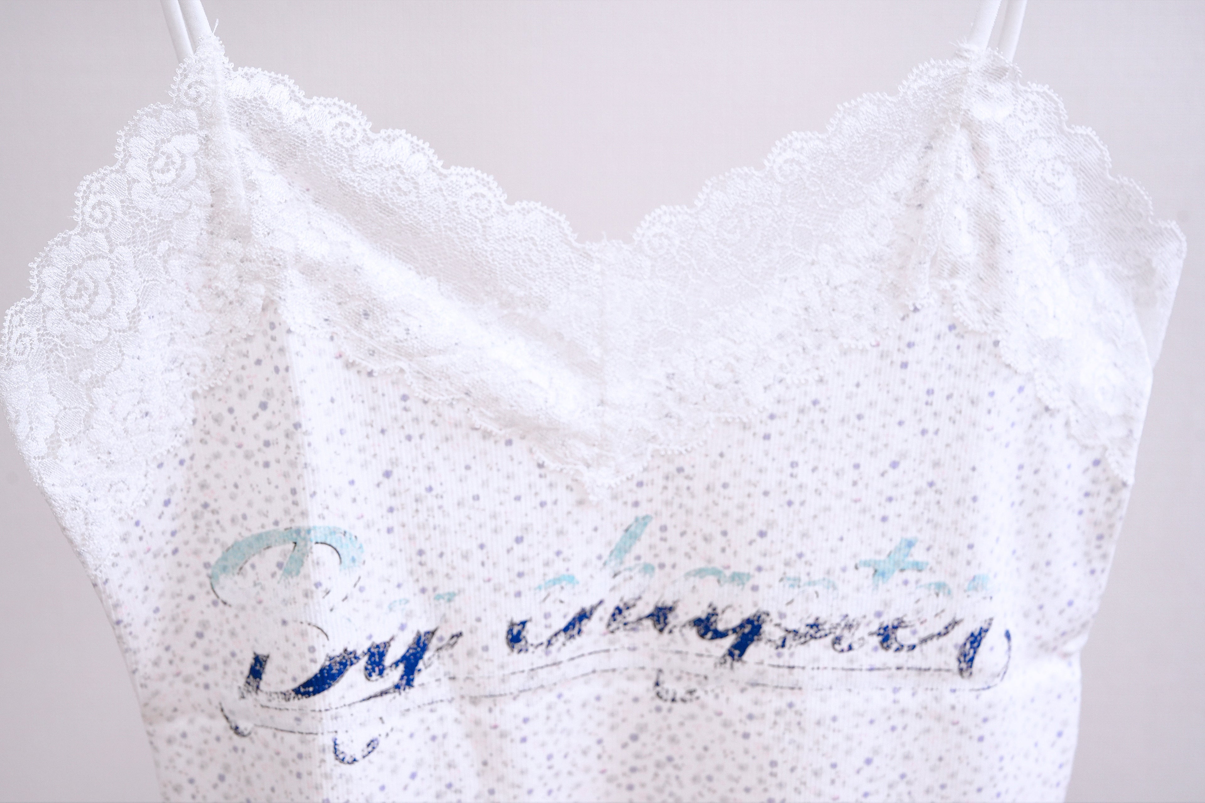Y2K Graphic Print Lace Cami (White)