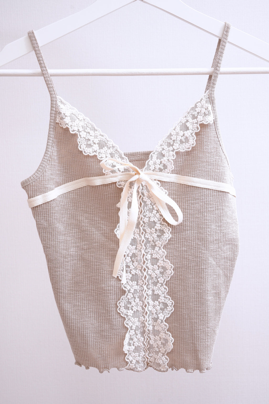Vintage Lace Front Ribbed Cami (Oatmeal)