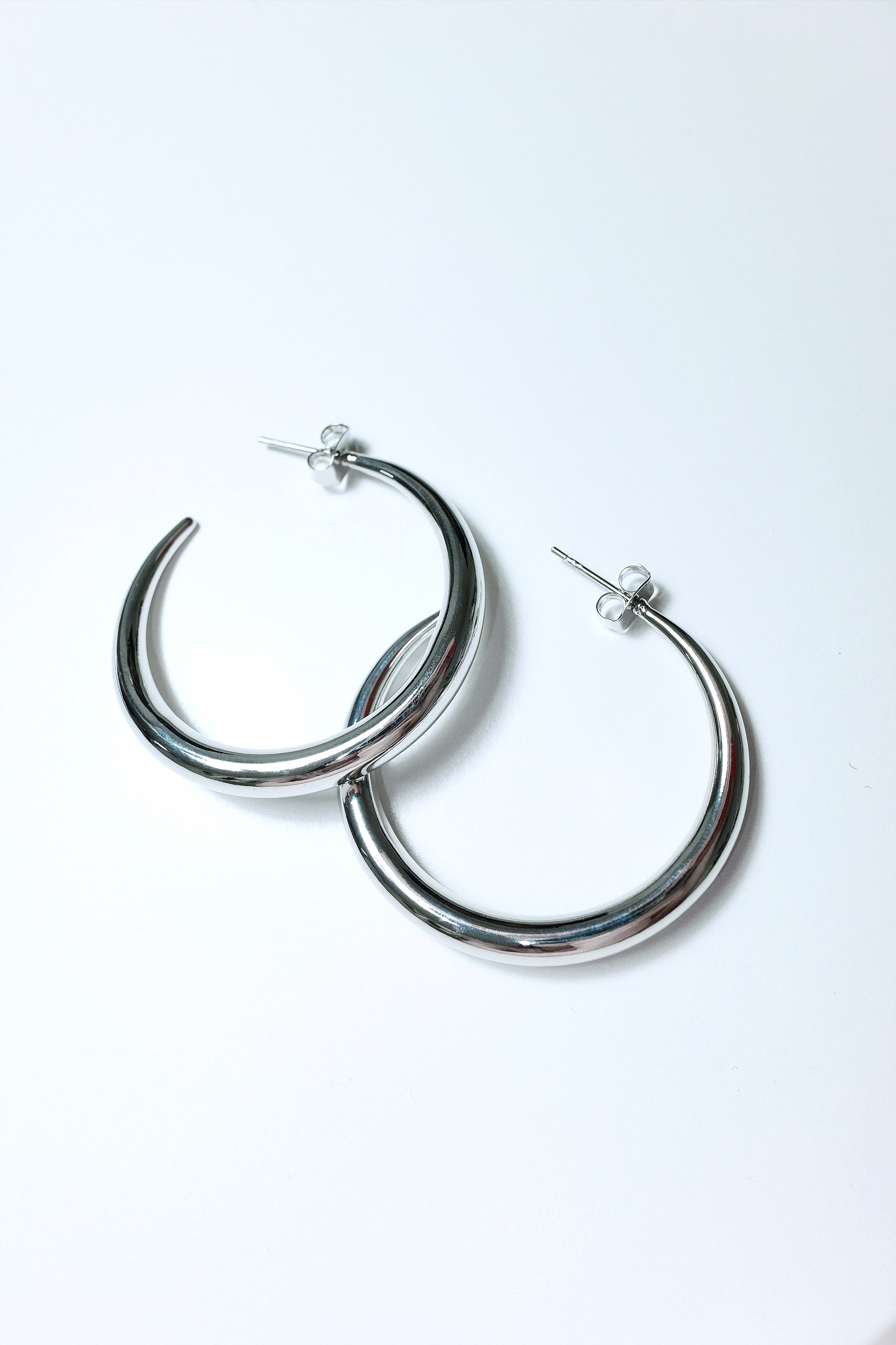 Classic Sliver Hoops Earrings